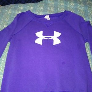 Woman's sweatshirt